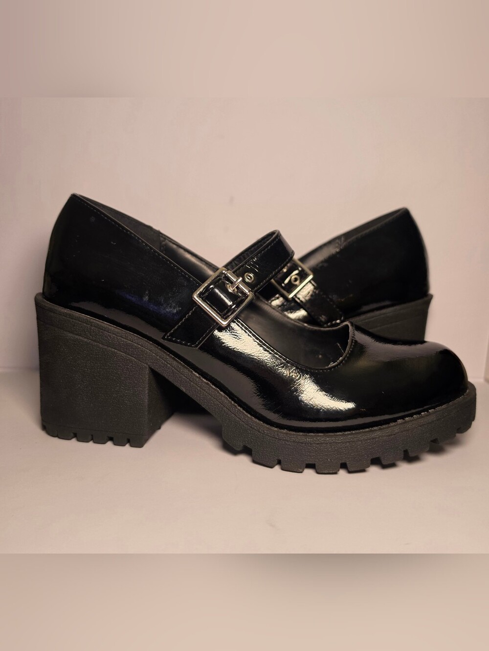 Woman's 7.5 Soda Black Patent Mary Jane Platform Chunky 3 Inch Heels-Never Worn